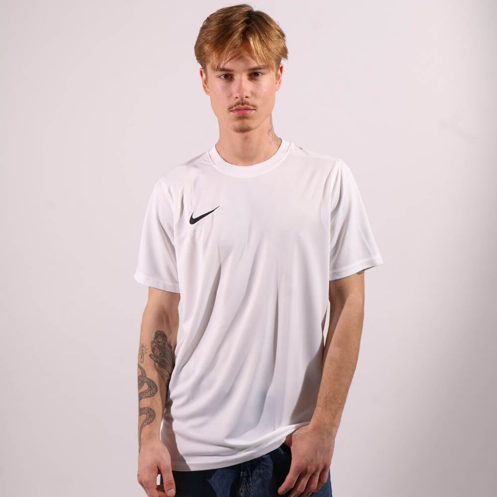 הדפסה על חולצת דרייפיט של נייק