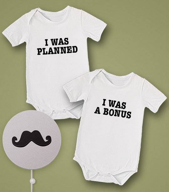 בגד תינוק מדליק לתאומים