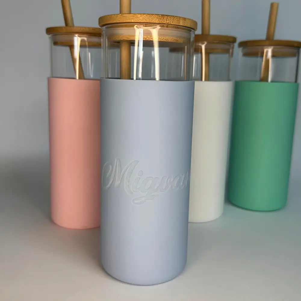 כוס זכוכית עם מכסה במבוק וקש דגם לאוס 500 מ״ל – תמונה 9