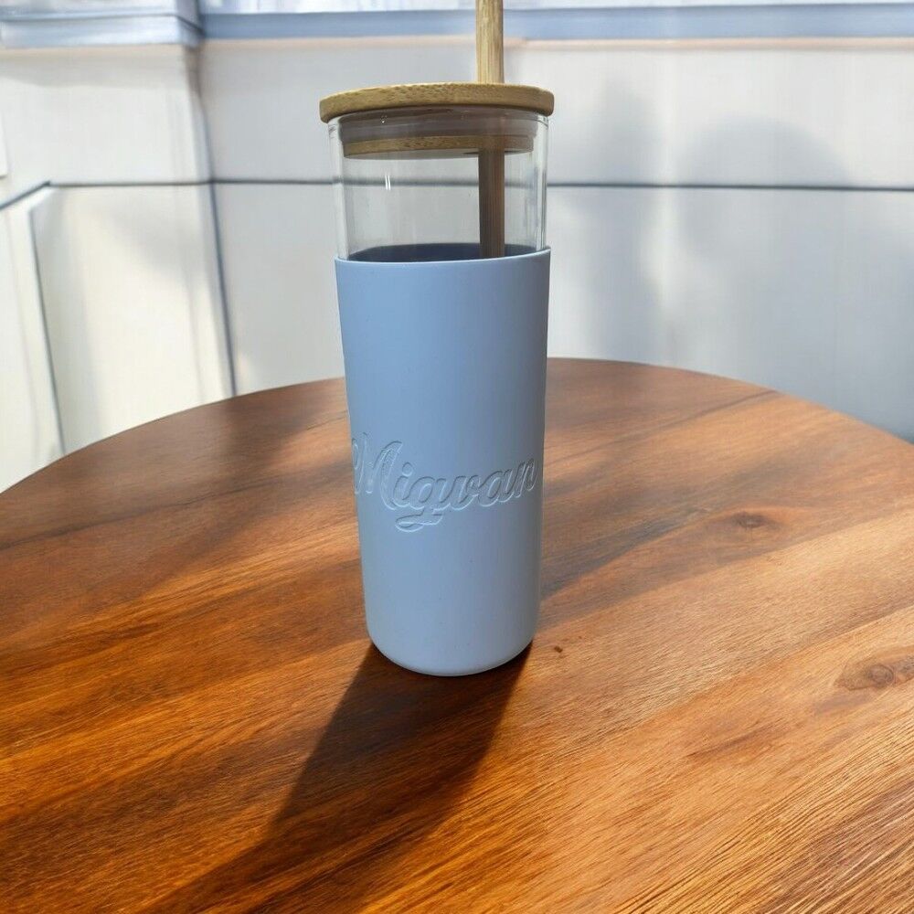 כוס זכוכית עם מכסה במבוק וקש דגם לאוס 500 מ״ל – תמונה 7