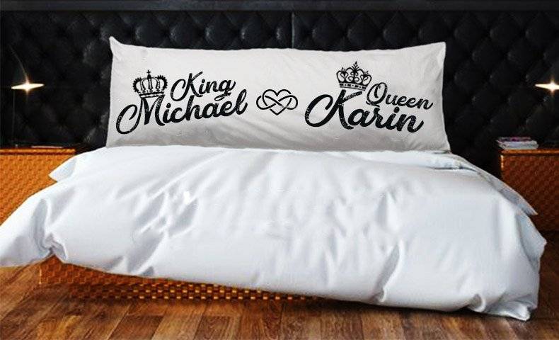 כרית מודפסת עם כיתוב